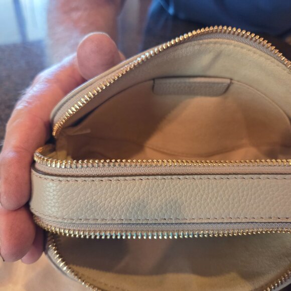 Tory Burch - Picture 2 of 4